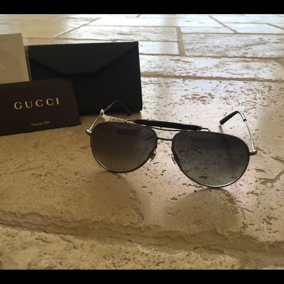 GUCCI BLACK SLIM AVIATORS WITH CROSSBAR - Picture 3 of 5